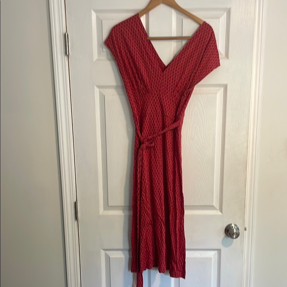 Banana Republic Red Patterned Midi Dress